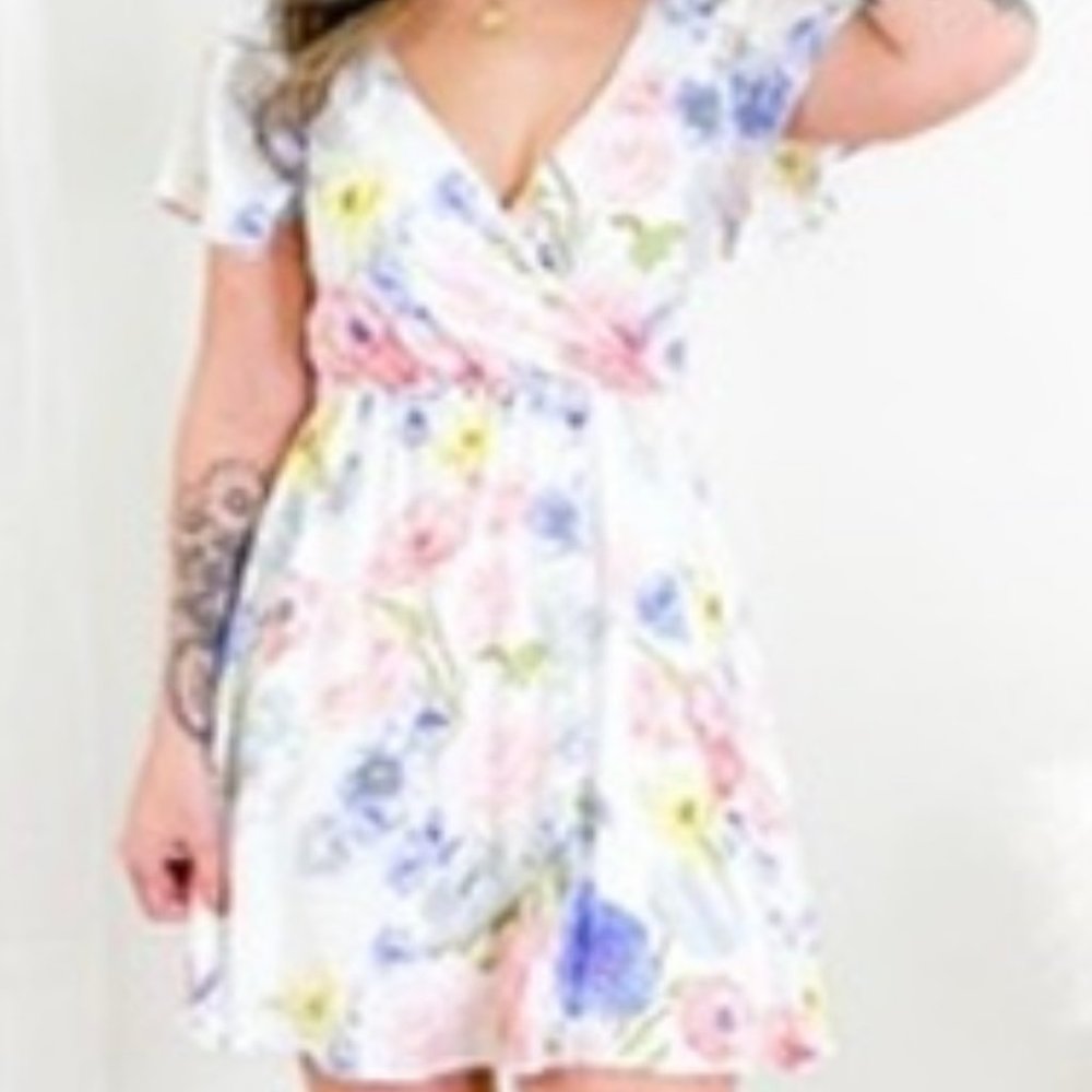 White Birch Floral Dress L NWOT
